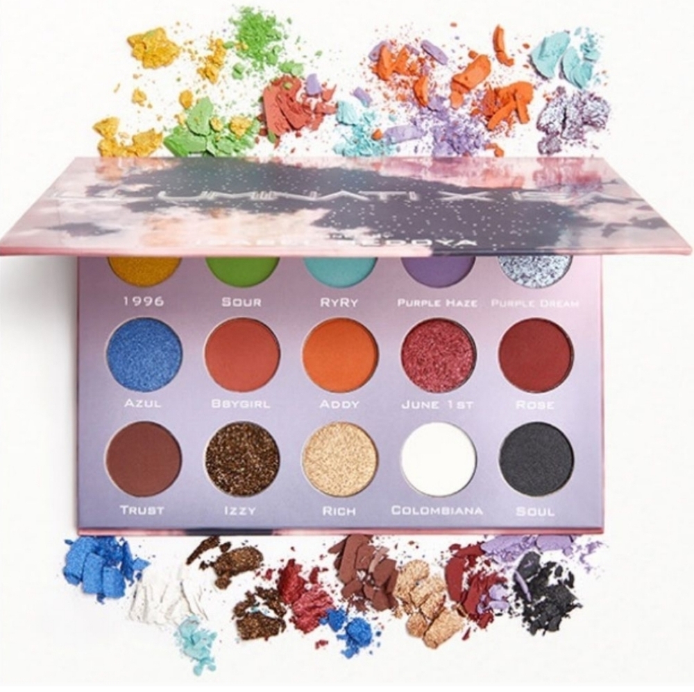 NWT ILLUMINATI COSMETICS  ILLUMINATI Eyeshadow Palette